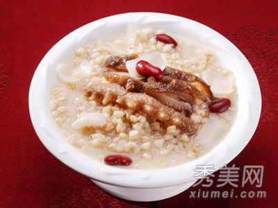 鮭魚根菜粥