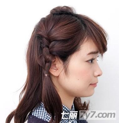 如何快速扎双马尾 20140106143025355_650x2000.jpg
