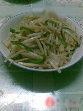 酸酸的土豆丝