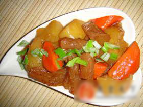 土豆烧蹄筋