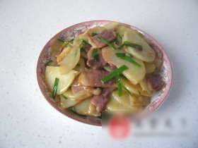 香葱腊肉土豆片