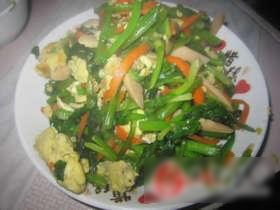 菠菜炒鸡蛋
