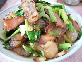蒜苗炒腊肉