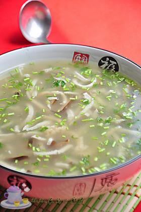 鸡肉烩鱼丝