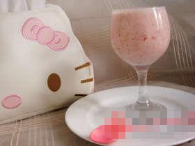 草莓奶昔