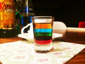 彩虹鸡尾酒