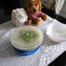 宝宝辅食之~蔬菜猪肝粥